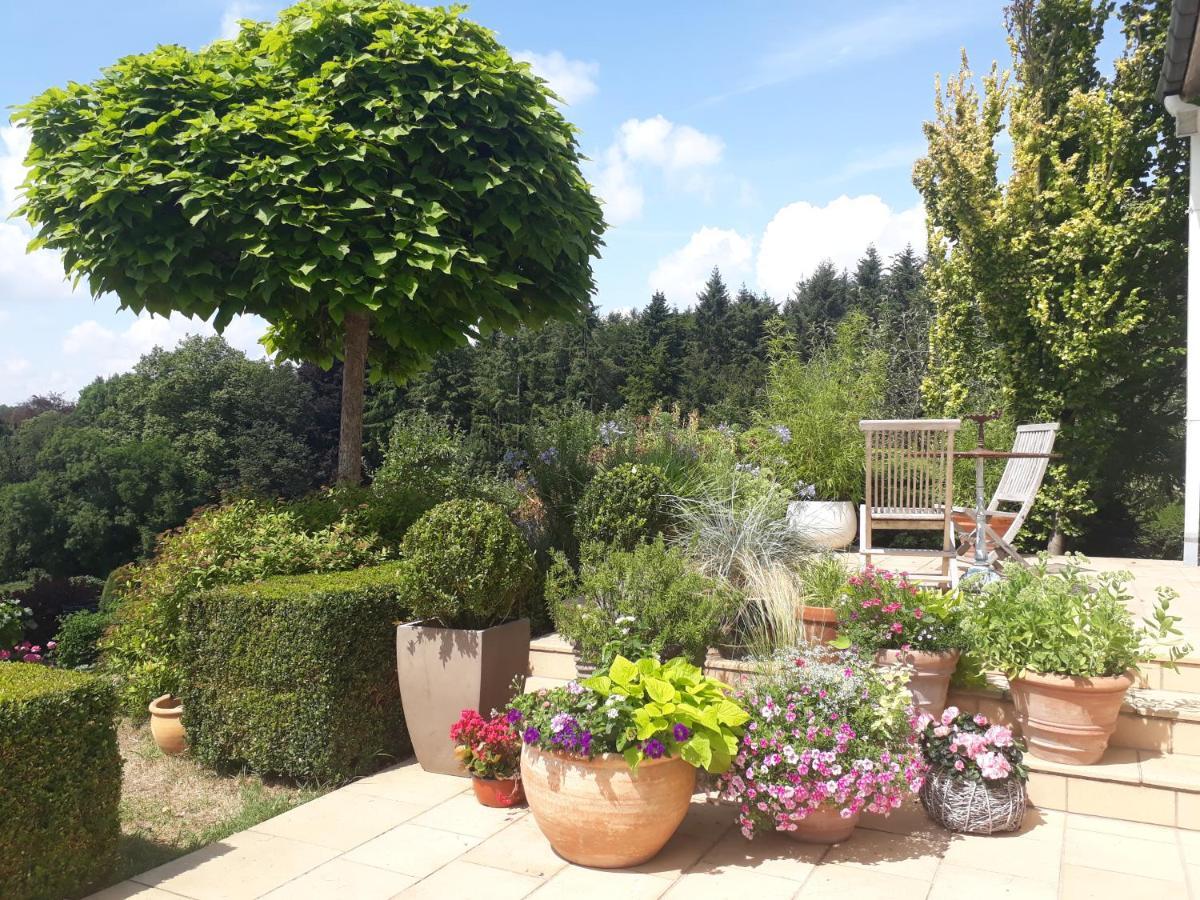 B&B Les Cresses Ciney Exterior foto